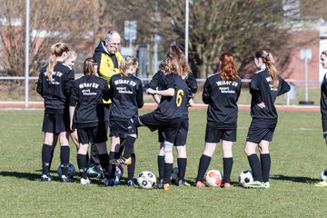 Bild 40 - C-Juniorinnen VfL Oldesloe - Wiker SV : Ergebnis: 0:5